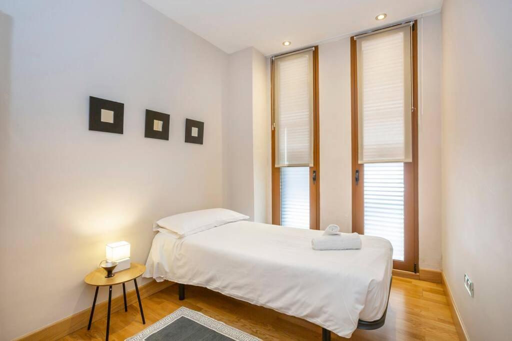 Marieta Apartment By The Castle With Ac Alicante Kültér fotó